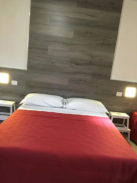 Hotel House Sabbioneta 3*,